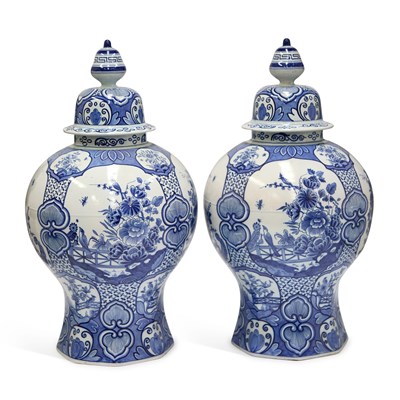 Lot 98 - A VERY LARGE PAIR OF 19TH CENTURY DUTCH DELFT BLUE AND WHITE VASES AND COVERS
