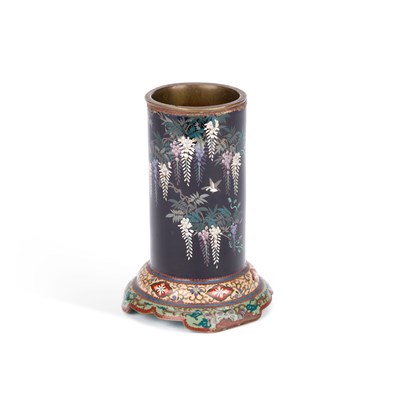 Lot 181 - A JAPANESE CLOISONNÉ ENAMEL SPILL VASE