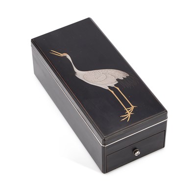 Lot 187 - A FINE JAPANESE LACQUER SUZURIBAKO (WRITING BOX)