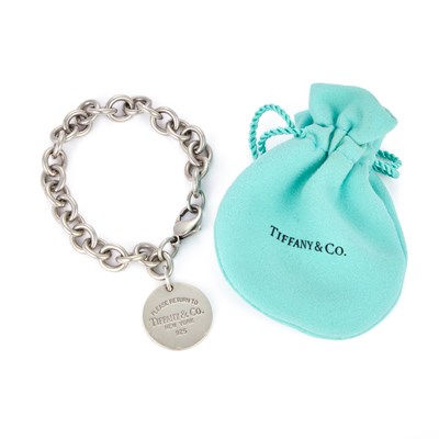 Lot 661 - TIFFANY & CO., A SILVER RETURN TO TIFFANY & CO BRACELET