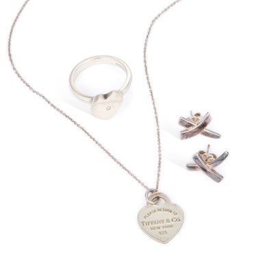 Lot 720 - TIFFANY & CO., A GROUP OF SILVER JEWELLERY
