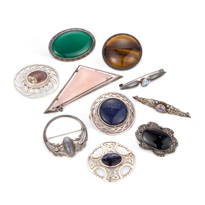 Lot 744 - A GROUP OF GEM-SET BROOCHES