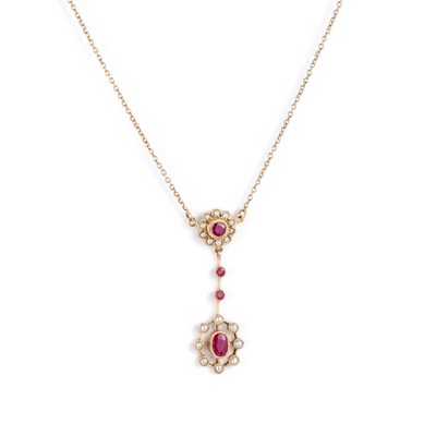 Lot 668 - A 9 CARAT GOLD RUBY AND SEED PEARL NECKLACE