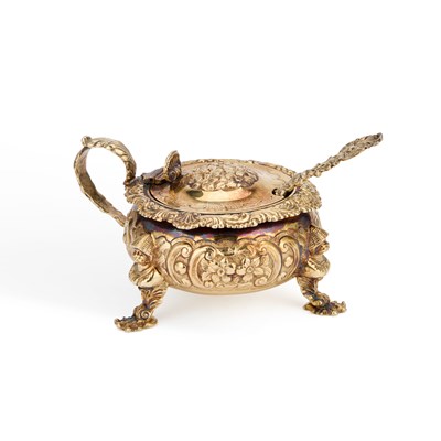 Lot 143 - A FINE ROCOCO REVIVAL SILVER-GILT MUSTARD POT