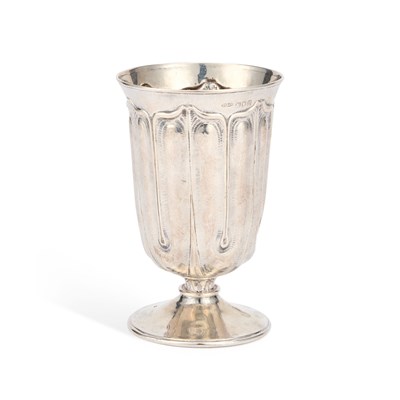 Lot 368 - AN ARTS AND CRAFTS SILVER GOBLET