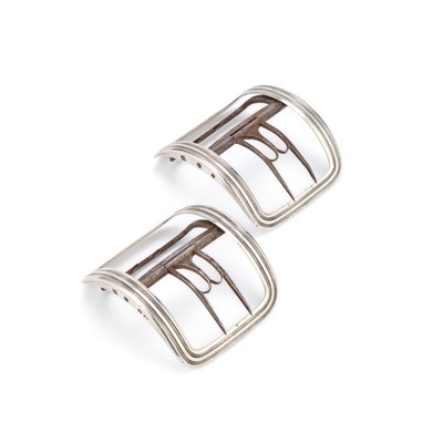 Lot 208 - A PAIR OF GEORGE III SILVER SHOE BUCKLES