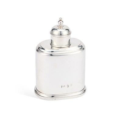 Lot 227 - A GEORGE II SILVER TEA CADDY
