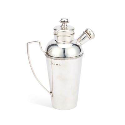 Lot 137 - A GEORGE V SILVER COCKTAIL SHAKER