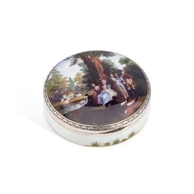 Lot 102 - AN EARLY 20TH CENTURY GERMAN SILVER AND ENAMEL BOX