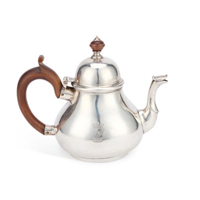 Lot 107 - A GEORGE I PROVINCIAL SILVER TEAPOT
