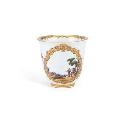 Lot 42 - A MEISSEN BEAKER