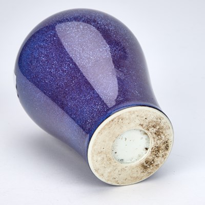 Lot AN 18TH CENTURY CHINESE FLAMBE-GLAZED PORCELAIN MEIPING VASE