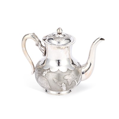 Lot 252 - A CHINESE SILVER TEAPOT