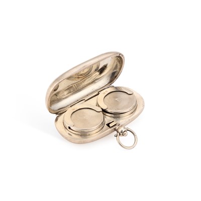 Lot 356 - AN EDWARDIAN SILVER DOUBLE SOVEREIGN CASE