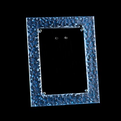 Lot 36 - RENÉ LALIQUE (FRENCH, 1860-1945), A 'LYS' PICTURE FRAME