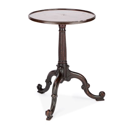 Lot 326 - A MAHOGANY TRIPOD TABLE