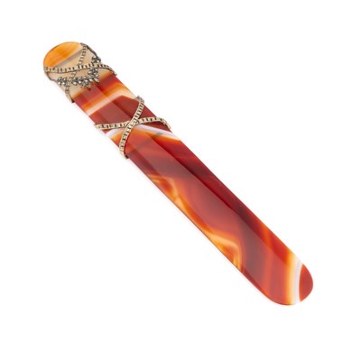 Lot 783 - A 19TH CENTURY FRENCH SILVER-GILT MOUNTED AGATE PAPERKNIFE