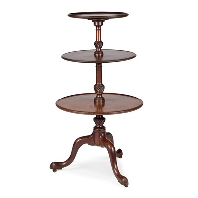 Lot 335 - A GEORGE III MAHOGANY DUMB WAITER