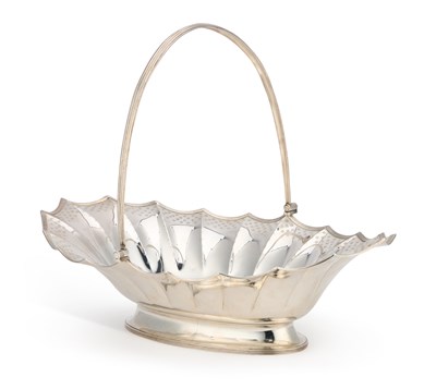 Lot 205 - A GEORGE III SILVER CAKE BASKET