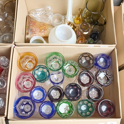 Lot 19 - TWO BOXES OF GLASS
