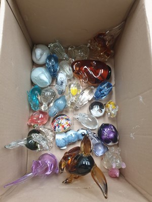 Lot 37 - A BOX OF GLASS PAPERWEIGHTS