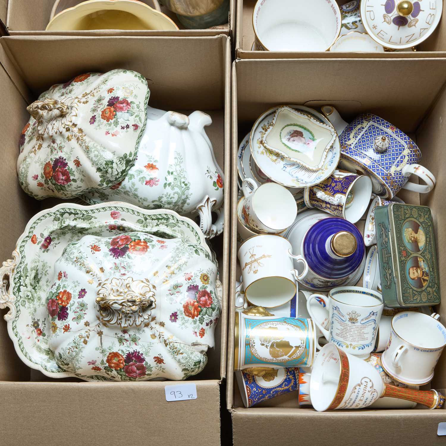 Lot 93 - TWO BOXES OF CERAMICS