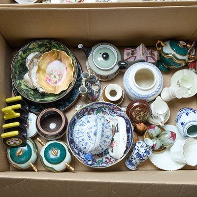 Lot 94 - TWO BOXES OF CERAMICS