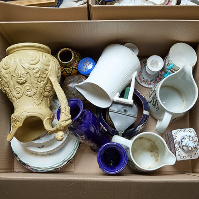 Lot 153 - TWO BOXES OF CERAMICS