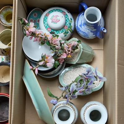 Lot 161 - TWO BOXES OF CERAMICS