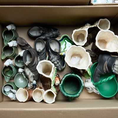 Lot 174 - TWO BOXES INCLUDING POTPOURRI VASE, ROYAL WORCESTER FLAT-BACK JUG, ETC.