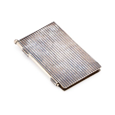 Lot 90 - A CONTINENTAL SILVER AND NIELLO NOTEPAD CASE