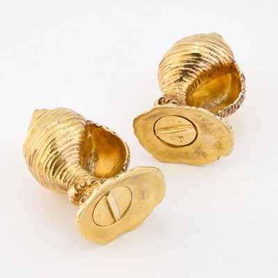 Lot 389 - A FINE ELIZABETH II SILVER-GILT CONDIMENT SET