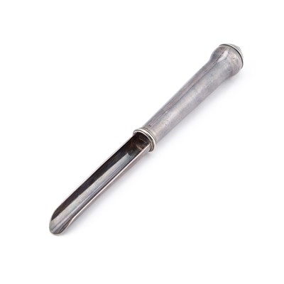 Lot A GEORGE III SILVER APPLE CORER