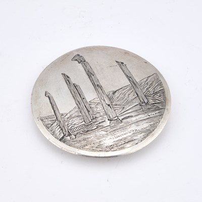 Lot 269 - A PERSIAN SILVER COMPACT