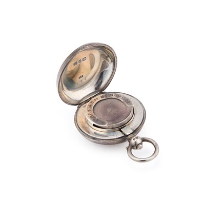 Lot A VICTORIAN SILVER SOVEREIGN CASE