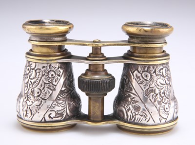 Lot 1354 - A PAIR OF VICTORIAN SILVER-MOUNTED OPERA GLASSES