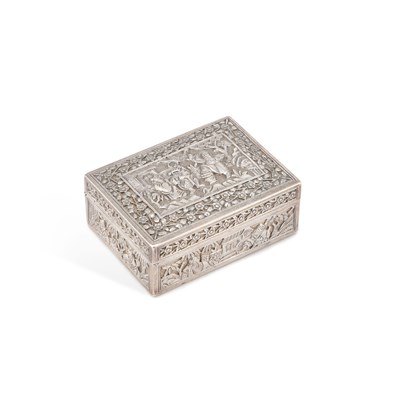 Lot A 19TH CENTURY CHINESE SILVER SNUFF BOX