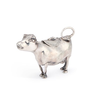 Lot A 19TH CENTURY CONTINENTAL SILVER COW CREAMER