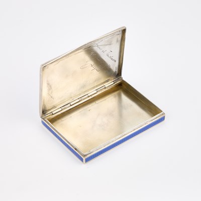 Lot 334 - AN EARLY 20TH CENTURY GERMAN SILVER AND BLUE GUILLOCHÉ ENAMEL CASE