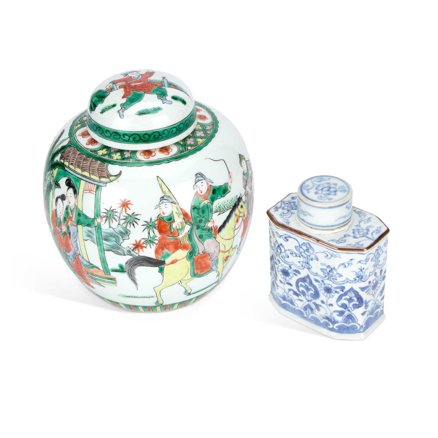 Lot 147 - AN 18TH CENTURY CHINESE BLUE AND WHITE PORCELAIN TEA CADDY
