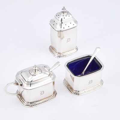 Lot 421 - A GEORGE VI SILVER CRUET SET