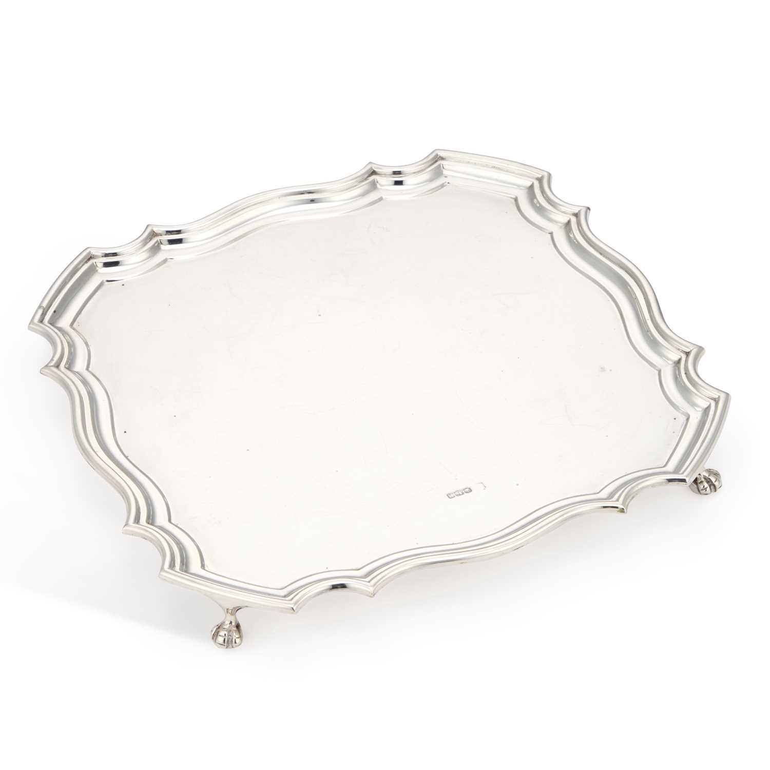 Lot 411 - A GEORGE V SILVER SALVER