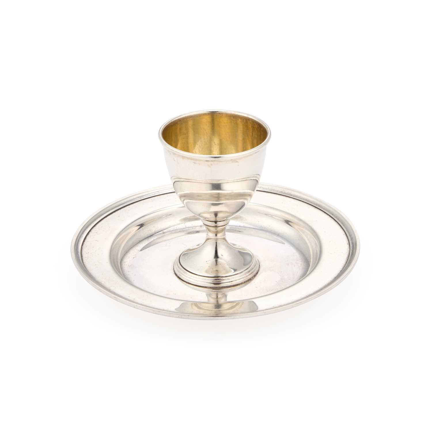 Lot 393 - A GEORGE VI SILVER EGG CUP