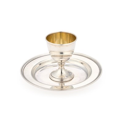 Lot A GEORGE VI SILVER EGG CUP