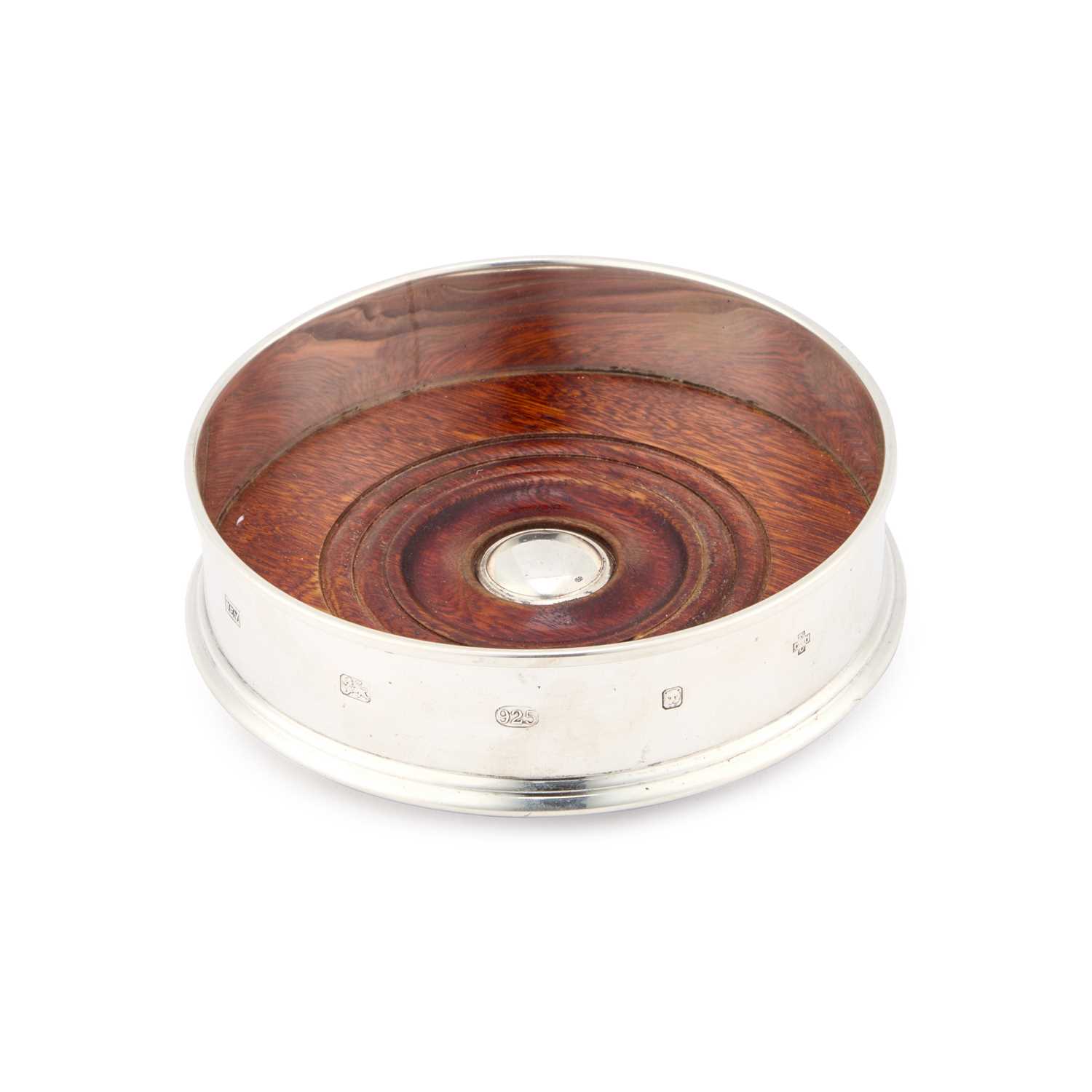 Lot AN ELIZABETH II SILVER WINE COASTER