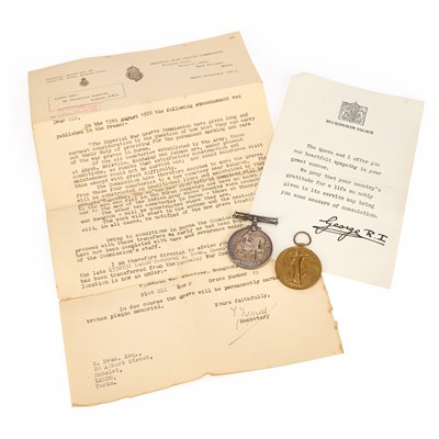 Lot A FIRST WORLD WAR MEDAL PAIR