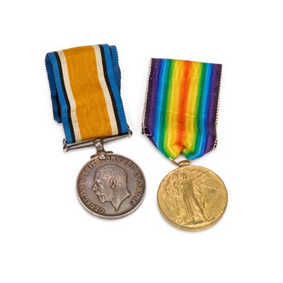 Lot A FIRST WORLD WAR MEDAL PAIR