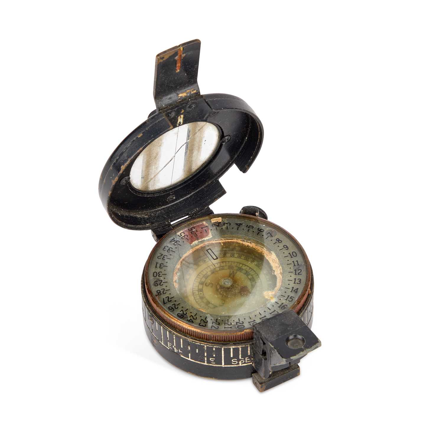 Lot 39 - A SECOND WORLD WAR MILITARY T. G. & CO LTD LONDON MK III PRISMATIC COMPASS