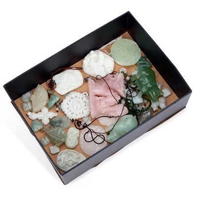 Lot 224 - A COLLECTION OF CHINESE HARDSTONE CARVINGS