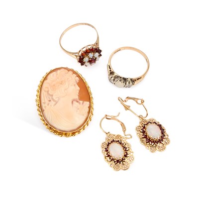 Lot TWO 9 CARAT GOLD RINGS